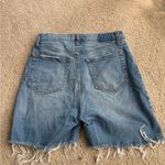 Abercrombie & Fitch the ankle straight ultra high rise blue jean shorts 29x5 Photo 7