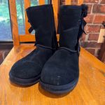 Koolaburra by Ugg womens Victoria suede sherpa bows boots black 9 Photo 0