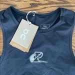 NWT On Running Movement Tank Penn Relays Navy Size Medium Blue Photo 1