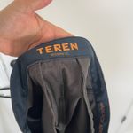 Teren Designs Daily Driver Women's Gray Active Shorts Hiking Outdoor Size 8‎ Photo 3