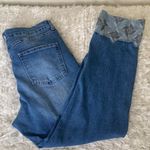 Charming Charlie Medium Blue Embroidered Hem Sz 8 Cropped Jeans Photo 1