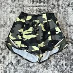 Lululemon  Hotty Hot Low Rise Short 4" Photo 3