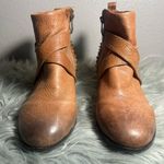 Vince Camuto Marcin Tan Pebbled Leather Spikes Studded Bootie Size 8.5B Photo 10