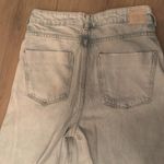 ZARA  long, high waisted wide-leg light denim jean. currently the “it” jean  sz4 Photo 2