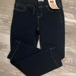 L.E.I NWT Super Stretch Elastic Capris Photo 1