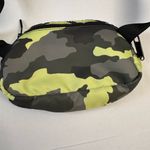 Lululemon  Everywhere Belt Bag Heritage 365 Camo green black 1L Photo 4