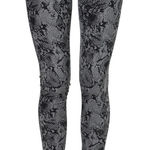 Hue Women’s  Python Print Cotton Leggings Black Size XS NWT Photo 0
