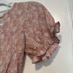 Paper Crane Paper and Crane XS Pink Paisley Faux Wrap VNeck Smocked Puff Sleeve Blouse. Photo 5