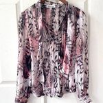 Jennifer Lopez  pink pattern long sleeved blouse Photo 0