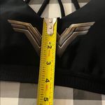 Under Armour Wonder Woman Black Gold Sports Bra Strappy Size Medium? Photo 8