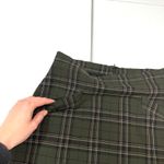 Nicole Miller  green plaid mini skirt with pockets size 4 Photo 2