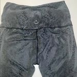 Beyond Yoga Viper Snake Skin Pattern High Waisted Midi Leggings Medium Photo 5