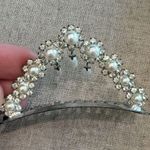 Elegant Silver and Pearl Hair Clip Photo 0