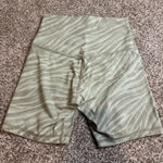 Lululemon  Biker Shorts Align 4 6" Photo 1