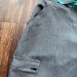 FIGS  Women’s Graphite Yola Scrub Pants - Size XS Petite Photo 2