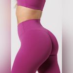 Paragon NWT  RecStretch™
Original Sculptseam® Plus Legging
$68 MSRP Photo 4