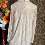 Taylor & Sage Long Sleeved Lace Overlay Blouse | MEDIUM | Photo 3
