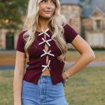 Le lis Satin Bow Knit Top Photo 0