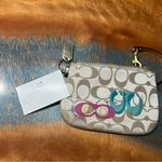 Coach NWT Signature Wristlet light khaki pink blue monogram gold new Photo 5