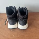 Universal Threads Universal Thread Women's Platform Hiker Boots Materials Water-Repellent Black 7 Photo 2