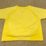 Medium Active Top Yellow Photo 1