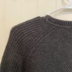 Gap EUC women’s dark gray thick cable knit crewneck sweater winter medium Photo 6