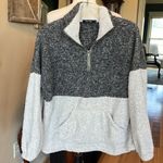 Doe & Rae Oversized Comfy Sherpa Gray Two Tone Color Block Pullover Quarter Zip Photo 1