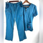 Koi Lite M Super Cute Turquoise Scrub 2 Photo 14