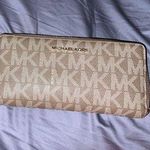 Michael Kors Wallets Photo 0