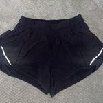 Lululemon Hotty Hot Short 2.5” Photo 0