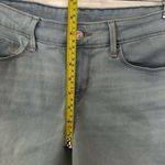 Levi's Levi’s Denim Light Wash Mid Length Raw Hem Shorts Size 27 Photo 9