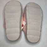 Amazon Pink Bow Slippers, Size 8/8.5, NWT Photo 2