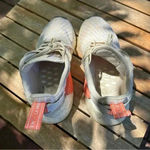 Adidas NMD R2 Women’s Shoes Running Shoes Sneakers Beige Peach Size 5 Photo 4