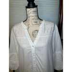 Likely a Large 100% Cotton White Blouse Brand Unknown Size undefined Photo 4