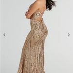 Windsor  Dress Photo 1