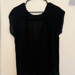 Chivon Shirt with V cut out in the back Black Size L Photo 0