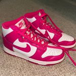 Nike Women’s Dunk High Photo 1