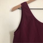 Activewear Athletic Sports Maroon Red V Photo 1