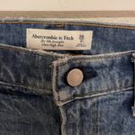 Abercrombie & Fitch The 90s Straight Ultra High Rise Curve Love Jeans Photo 2