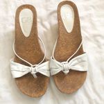 Gianni Bini 2000s Y2K 2-2.5”Wedge white thong strappy sandals Size 8M Photo 2