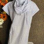 Doe & Rae ✅3/$30✅ NWT White/Blue Stripe Short Sleeved Cotton Hooded Top | SMALL | Photo 4