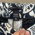 New York & Co. black and white  print  shorts  8 97% cotton Photo 2