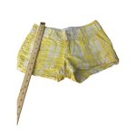 Lilly Pulitzer  Shorts Size 00 Yellow / White Plaid Seersucker Cotton Chino Photo 4