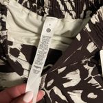 Lululemon  Hotty Shorts Photo 4