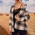 ✨ Plaid Print Button Up Curved Hem Overcoat✨ Black Size M Photo 2