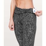 Lululemon Wunder Under Crop High Rise 21" Luon Suited Jacquard Leggings Size 4 Photo 4