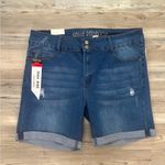 Blue Republic NWT shorts size 22 rise is 12 Curvy Skinny Highrise Photo 3