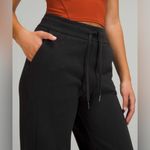 Lululemon  Scuba Relaxed High-Rise Jogger Photo 2