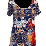 LuLaRoe CLASSIC TEE SHORT SLEEVES HI-LO HEM FLORAL DESIGN HAWAIIAN ๐บ STylE Photo 0