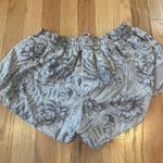 Lululemon Hotty Hot Short 2.5” Photo 1